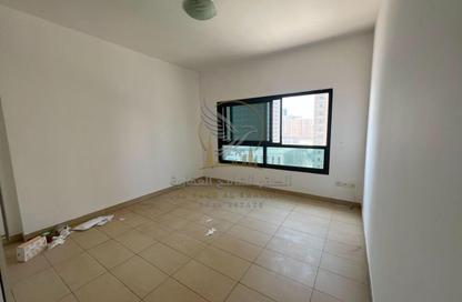 Apartment - 1 Bedroom - 2 Bathrooms for rent in Thuraya Al Majaz Building - Al Majaz 3 - Al Majaz - Sharjah