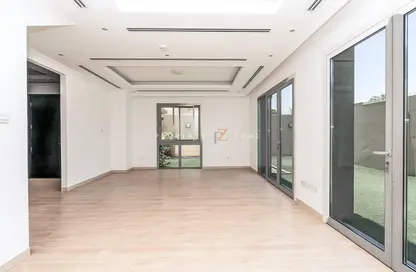 Villa - 3 Bedrooms - 4 Bathrooms for rent in Villa Lantana 1 - Villa Lantana - Dubai Science Park - Dubai