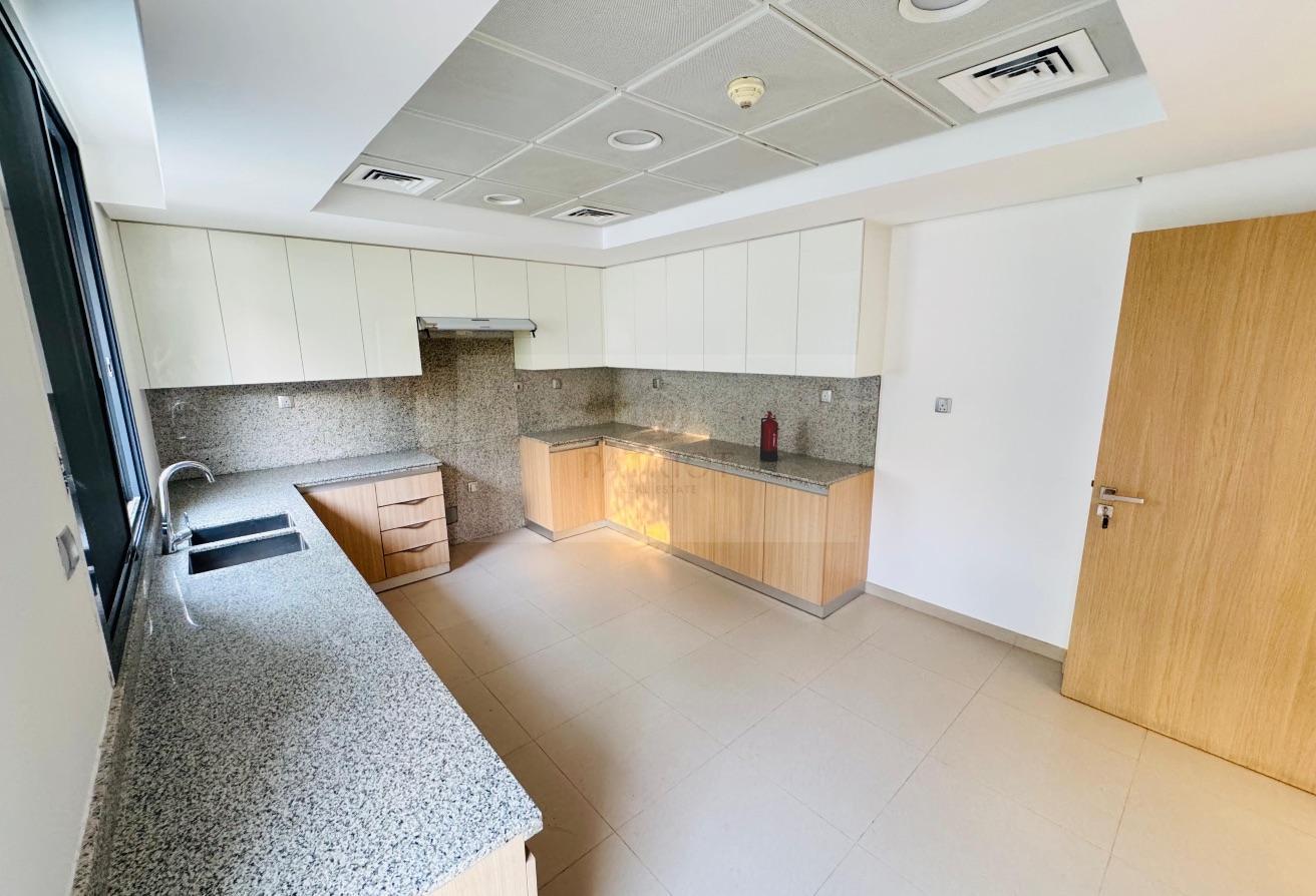 12 CHEQUES HIGH QUALITY 4 BEDROOM VILLA FOR RENT photo 2