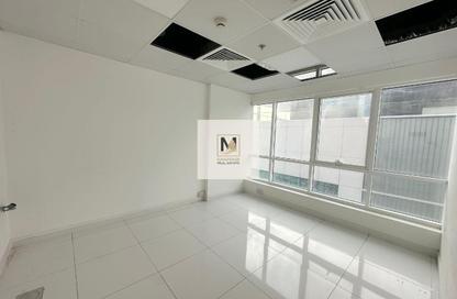 Office Space - Studio - 1 Bathroom for rent in Apex Atrium - Dubai Autodrome and Business Park - Motor City - Dubai