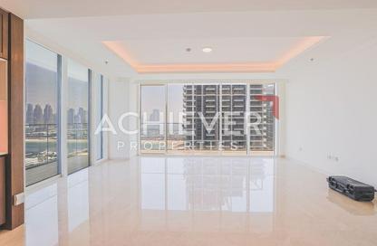 Apartment - 3 Bedrooms - 3 Bathrooms for rent in Palace Beach Residence Tower 1 - Palace Beach Residence - Emaar Beachfront - Dubai Harbour - Dubai