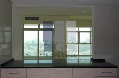 Apartment - 2 Bedrooms - 3 Bathrooms for sale in RAK Tower - Marina Square - Al Reem Island - Abu Dhabi