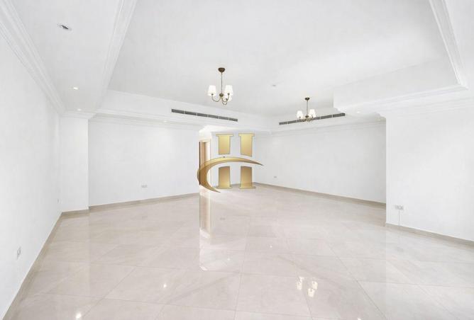 16074201 - Property Image 2