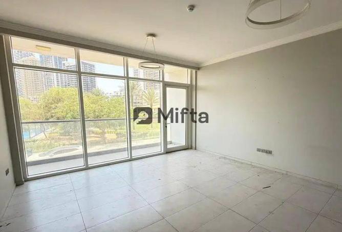 122916419 - Property Main Image