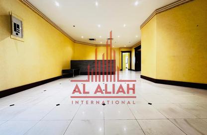 Office Space - Studio - 1 Bathroom for rent in Khalidiya Street - Al Khalidiya - Abu Dhabi