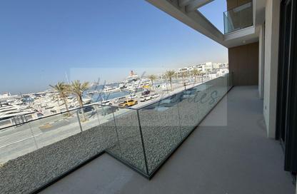 Apartment - 3 Bedrooms - 5 Bathrooms for rent in Seagate Building 2 - Seagate - Mina Rashid - Dubai