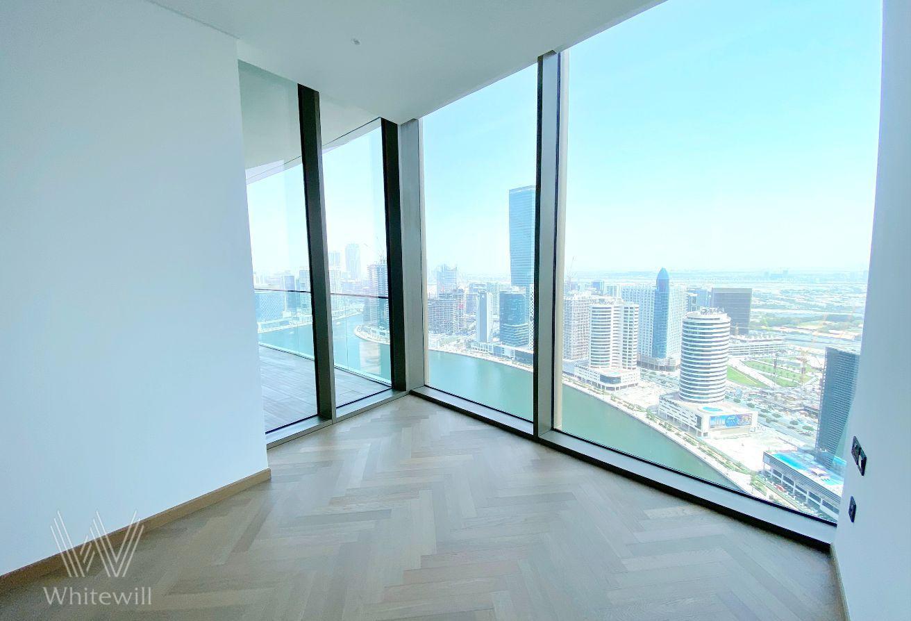 High floor | Full Canal View | 02 series photo 10