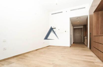 Apartment - Studio - 1 Bathroom for rent in Hamilton House - District 14 - Jumeirah Village Circle - Dubai