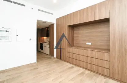 Apartment - Studio - 1 Bathroom for rent in Hamilton House - District 14 - Jumeirah Village Circle - Dubai