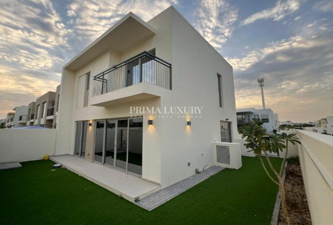 3BR Townhouse | Spacious | Vacant Soon