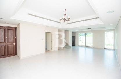 Townhouse - 4 - 4 for rent in Fortuna Village - Victory Heights - Dubai Sports City - Dubai
