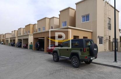 Townhouse - 4 - 5 for rent in Amaranta B - Amaranta - Villanova - Dubai