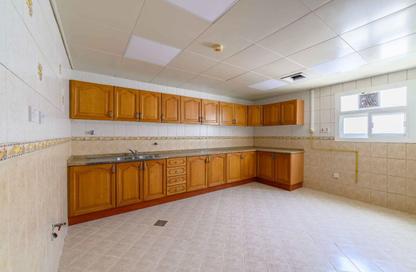 Apartment - 3 Bedrooms - 3 Bathrooms for rent in Al Marayegh - Al Jaheli - Al Ain Apartment - 3 Bedrooms - 3 Bathrooms for rent in Al Marayegh - Al Jaheli - Al Ain