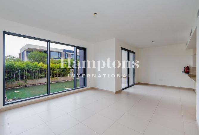 Ready to Move In | Close to Park and Pool — photo 3