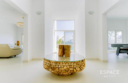Villa - 5 Bedrooms - 3 Bathrooms for rent in Meadows 9 - Meadows - Dubai