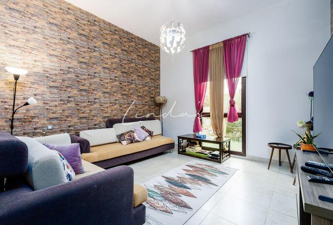 128352455 - Property Image 3