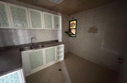 Apartment - 2 Bedrooms - 2 Bathrooms for rent in Al Rashidiya Towers - Al Rashidiya - Ajman Downtown - Ajman