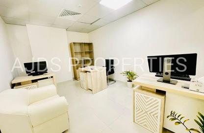 Office Space - Studio - 1 Bathroom for rent in Silver Home Building - Hor Al Anz - Deira - Dubai