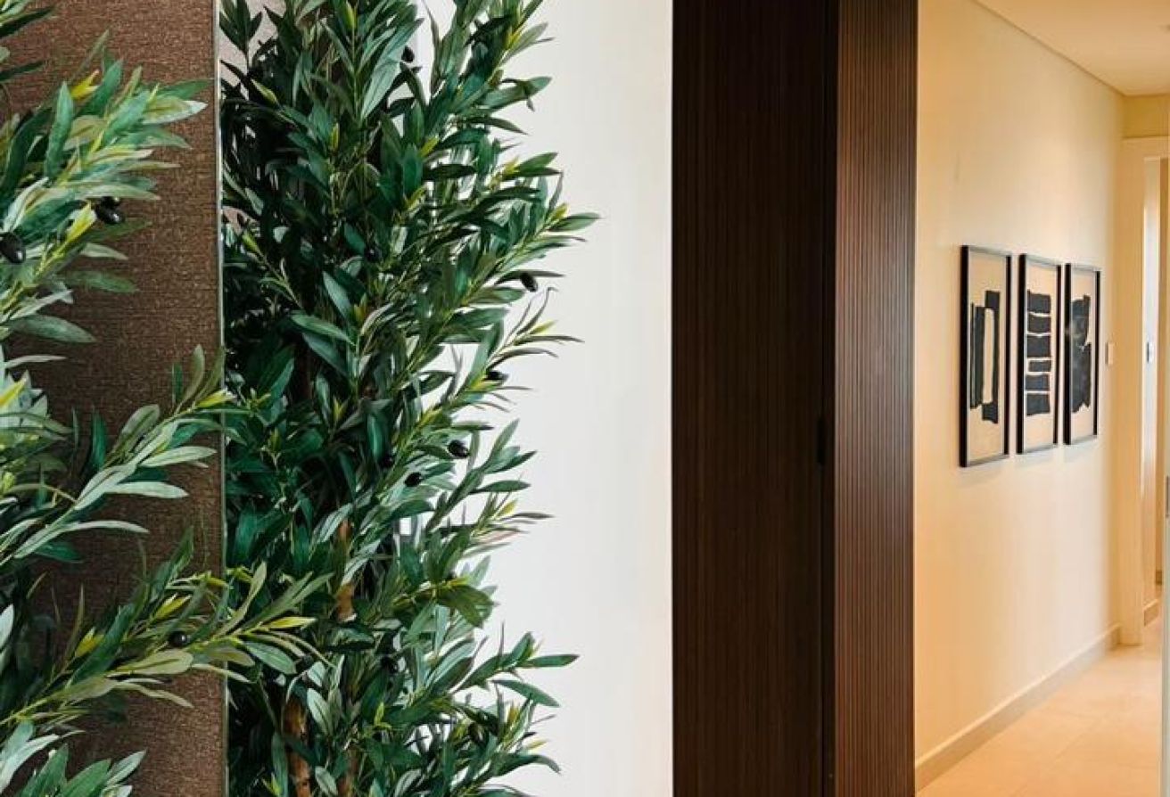 Ultra Luxury Apartment| Burj view| Fully Furnished — image 19