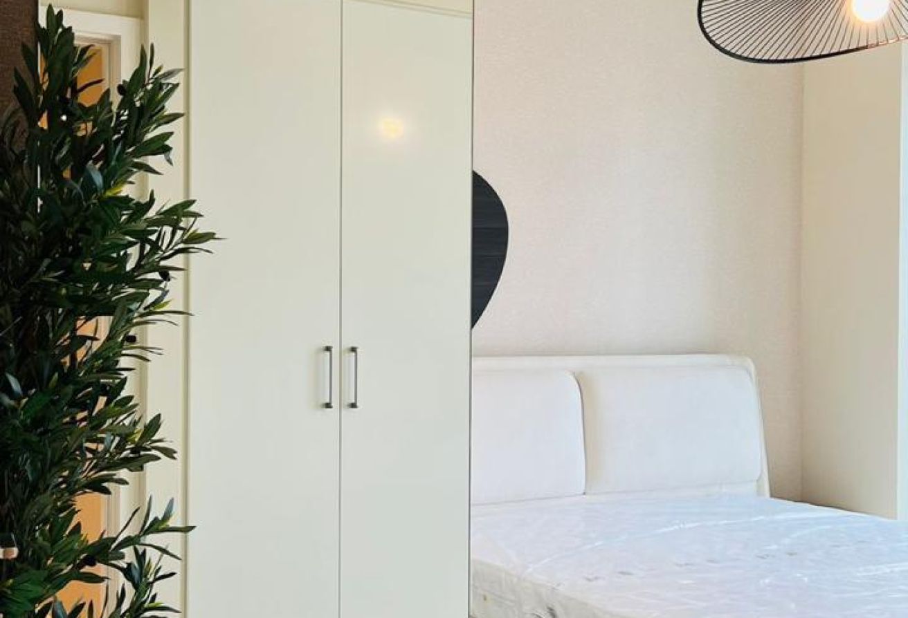 Ultra Luxury Apartment| Burj view| Fully Furnished — image 24