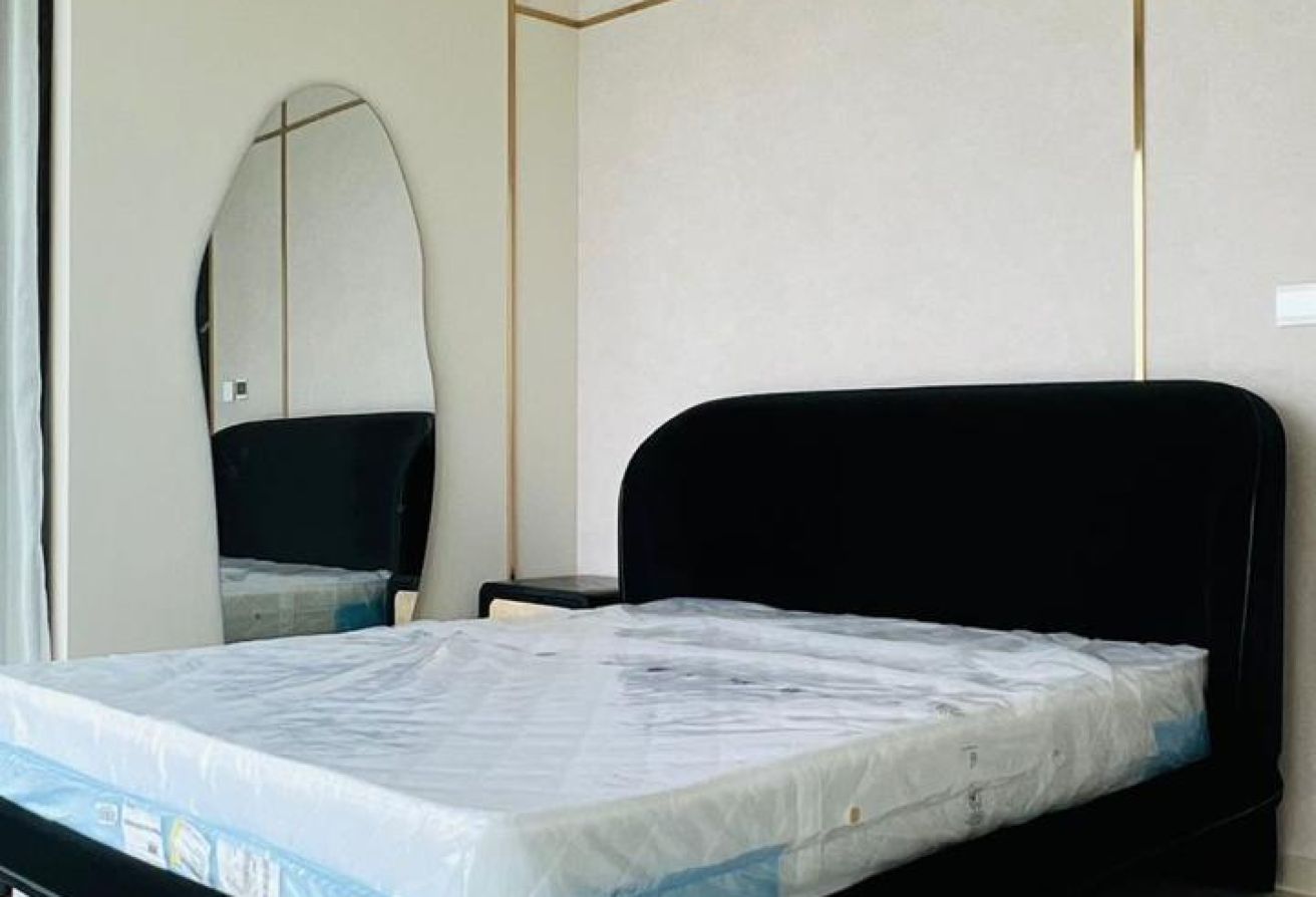 Ultra Luxury Apartment| Burj view| Fully Furnished — image 16