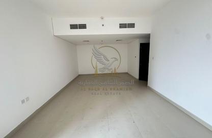 Apartment - 2 - 4 for rent in Al Majaz 1 - Al Majaz - Sharjah Apartment - 2 - 4 for rent in Al Majaz 1 - Al Majaz - Sharjah