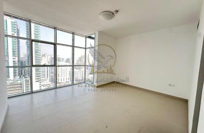 Apartment - 2 - 4 for rent in Al Majaz 1 - Al Majaz - Sharjah