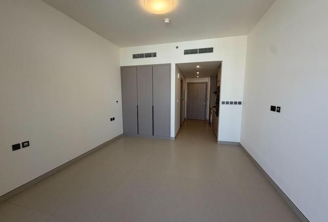 74233975 - Property Image 3