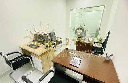 Office Space - Studio - 1 Bathroom for rent in Red Avenue - Al Garhoud - Dubai