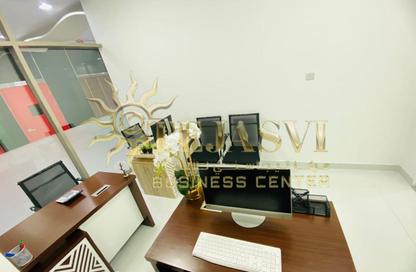 Office Space - Studio - 1 Bathroom for rent in Red Avenue - Al Garhoud - Dubai