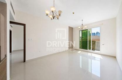 Apartment - 1 - 2 for rent in Roxana Residence C - Roxana Residences - District 12 - Jumeirah Village Circle - Dubai Apartment - 1 - 2 for rent in Roxana Residence C - Roxana Residences - District 12 - Jumeirah Village Circle - Dubai