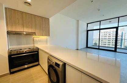 Apartment - 1 - 2 for sale in Pearls by Vision - Dubai Silicon Oasis - Dubai