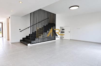 Townhouse - 2 - 4 for rent in Sarab 2 - Aljada - Sharjah