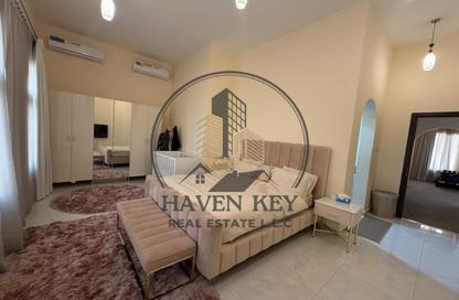 Villa - 5 - 6 for rent in Al Suyoh 3 - Al Suyoh - Sharjah