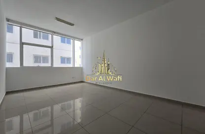 Apartment - 1 Bedroom - 1 Bathroom for rent in Tiger Building Al Qadesia - Al Nahda - Sharjah