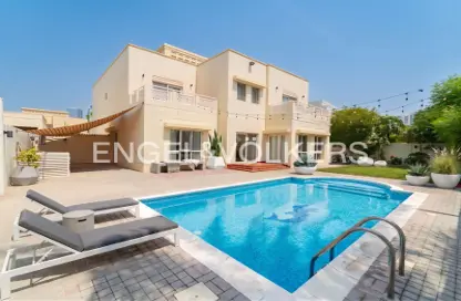 Villa - 6 Bedrooms - 7 Bathrooms for sale in Meadows 1 - Meadows - Dubai