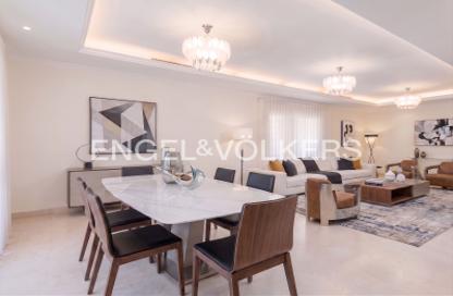 Villa - 6 Bedrooms - 7 Bathrooms for sale in Meadows 1 - Meadows - Dubai