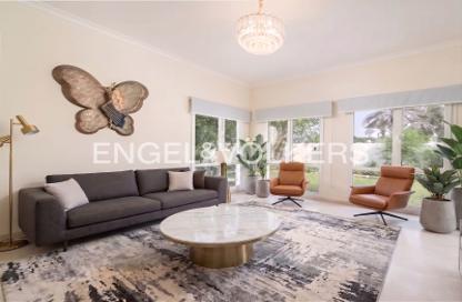 Villa - 6 Bedrooms - 7 Bathrooms for sale in Meadows 1 - Meadows - Dubai Villa - 6 Bedrooms - 7 Bathrooms for sale in Meadows 1 - Meadows - Dubai