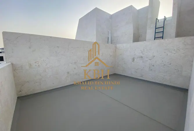 100827412 - Property Image 3