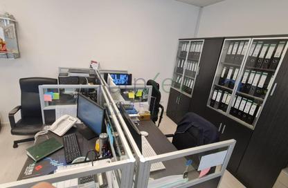 Office Space - Studio for sale in Gold Tower (Au Tower) - JLT Cluster I - Jumeirah Lake Towers - Dubai Office Space - Studio for sale in Gold Tower (Au Tower) - JLT Cluster I - Jumeirah Lake Towers - Dubai