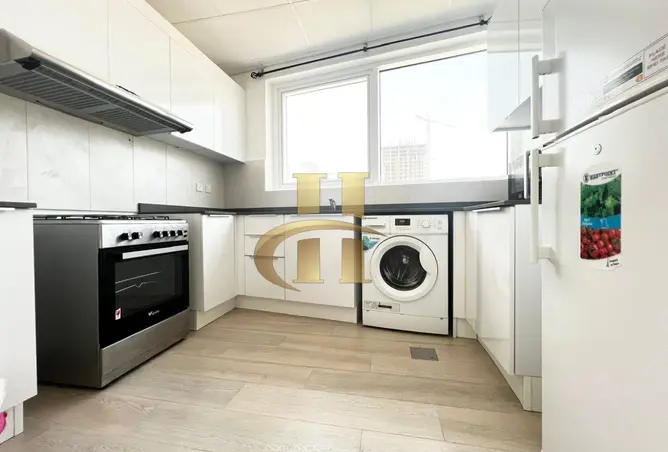 100852275 - Property Image 2
