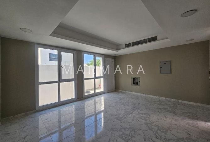 103692445 - Property Image 2