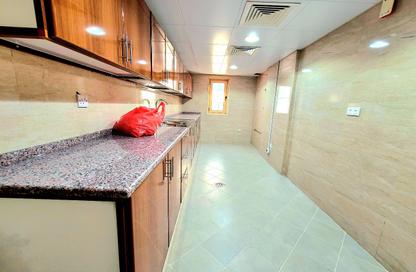 Apartment - 3 - 4 for rent in Tourist Club Area - Abu Dhabi