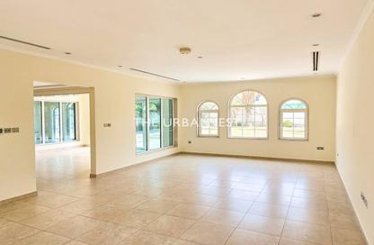 Villa - 3 - 4 for rent in District 5 - Jumeirah Park - Dubai Villa - 3 - 4 for rent in District 5 - Jumeirah Park - Dubai
