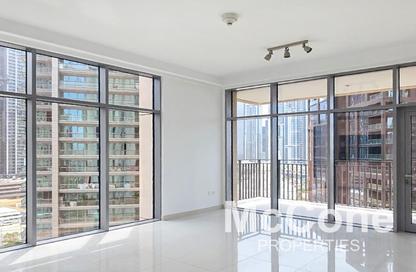Apartment - 1 Bedroom - 2 Bathrooms for rent in Boulevard Crescent Tower 1 - BLVD Crescent - Downtown Dubai - Dubai