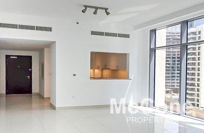 Apartment - 1 Bedroom - 2 Bathrooms for rent in Boulevard Crescent Tower 1 - BLVD Crescent - Downtown Dubai - Dubai