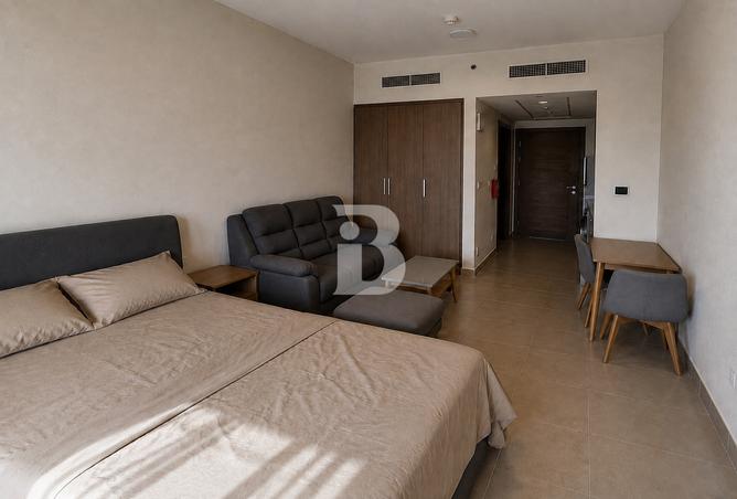 Fully Furnished | High Floor | Community View