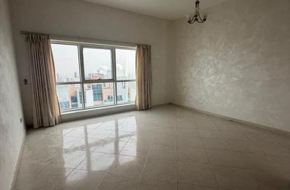 Apartment - 3 Bedrooms - 4 Bathrooms for sale in Al Khan Corniche - Al Khan - Sharjah