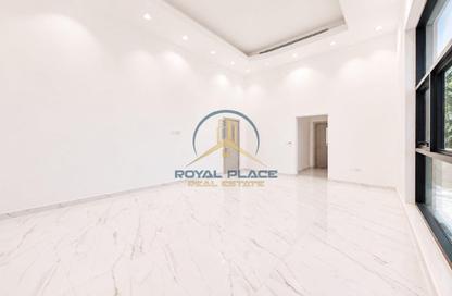 Villa - 5 - 7 for rent in Nad Al Sheba 1 - Nad Al Sheba - Dubai