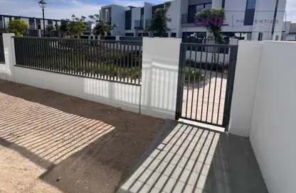 تاون هاوس - 4 غرف نوم - 3 حمامات للايجار في لا روزا 1 - لا روزا - فيلا نوفا - دبي لاند - دبي